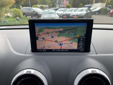Audi A3 Sportback 35 TDI — photo 18
