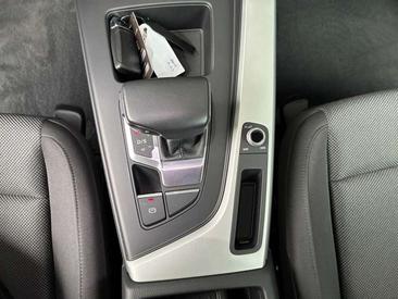 Audi A4 35 TDI — photo 13