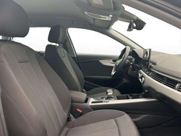 Audi A4 35 TDI — photo 4