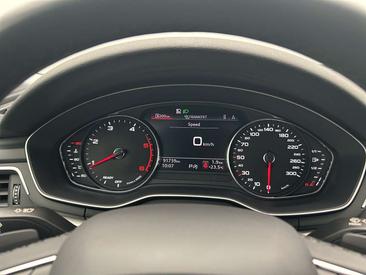 Audi A4 35 TDI — photo 9