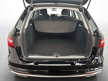 Audi A4 35 TDI — photo 11