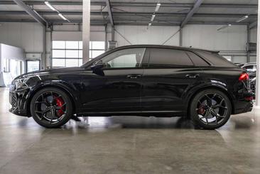 Audi RSQ8 — photo 5