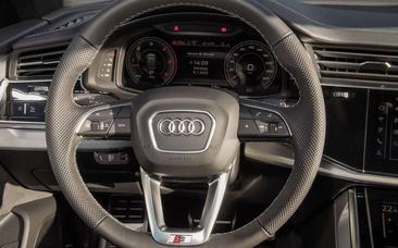 Audi Q8 Competition Plus 50 TDI Quattro — photo 3