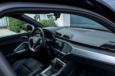 Audi Q3 35 TDI — photo 22