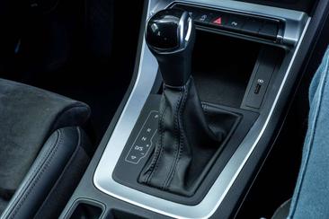 Audi Q3 35 TDI — photo 23