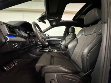 Audi Q5 35 TDI — photo 21