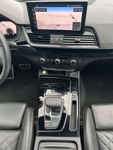 Audi Q5 35 TDI — photo 15