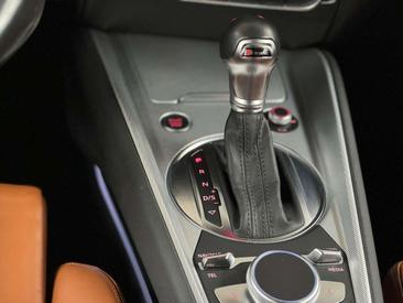 Audi TT 1.8 TFSI — photo 17