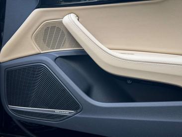 Audi A5 Cabriolet 35 TFSI — photo 39