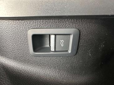 Audi Q5 35 TDI — photo 22