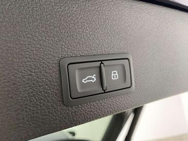 Audi Q2 35 TFSI — photo 9