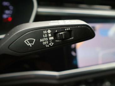 Audi Q3 35 TFSI — photo 16