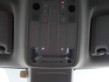 Audi Q3 35 TFSI — photo 26