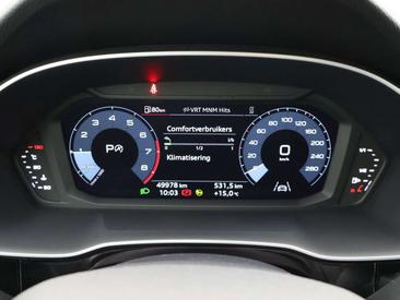 Audi Q3 35 TFSI — photo 19