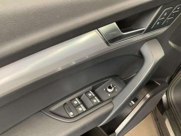 Audi Q5 50 TFSI E Quattro — photo 12