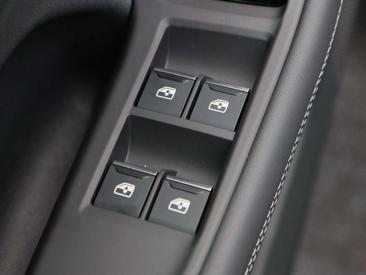 Audi A6 Avant TFSI E 55 E Quattro — photo 21