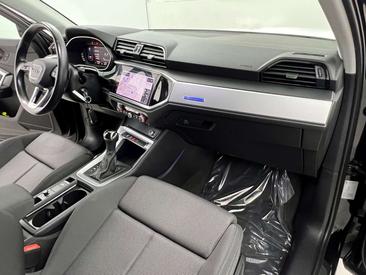 Audi Q3 2.0 TDI — photo 8