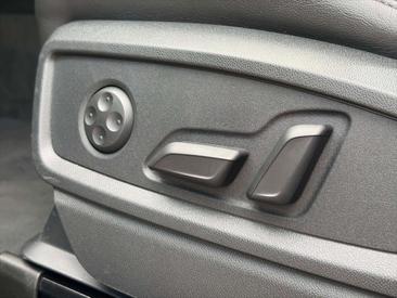 Audi Q5 55 TFSI E Quattro — photo 13