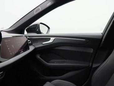 Audi A6 Avant TFSI E 55 E Quattro — photo 39