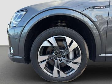Audi E-tron 55 Quattro — photo 20