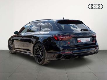 Audi RS4 Avant — photo 7