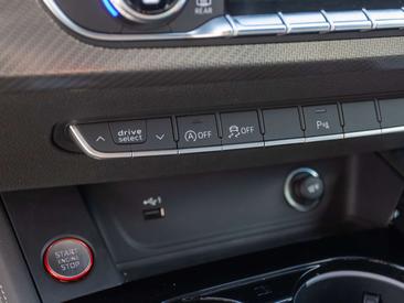 Audi RS4 Avant — photo 19
