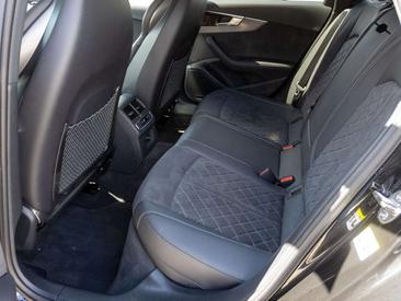 Audi RS4 Avant — photo 21