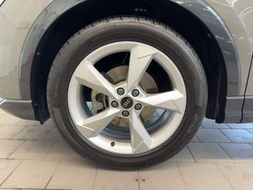 Audi Q3 35 TFSI — photo 16