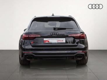 Audi RS4 Avant — photo 7