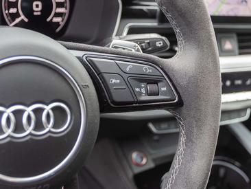 Audi RS4 Avant — photo 16