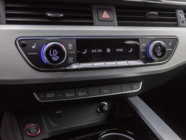 Audi RS4 Avant — photo 19