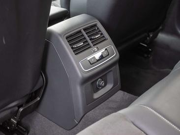 Audi RS4 Avant — photo 23