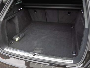 Audi RS4 Avant — photo 25