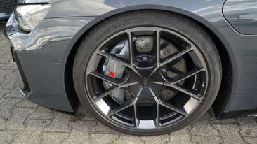 Audi RS E-tron GT — photo 4