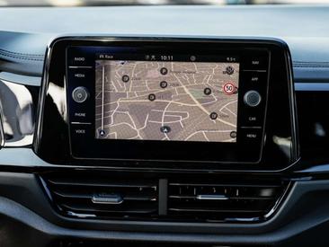 Volkswagen T-Roc R 4Motion — photo 4