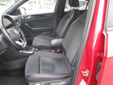 Volkswagen T-Roc 2.0 TSI 4MOTION — photo 3