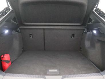 Volkswagen ID.4 Pro — photo 6