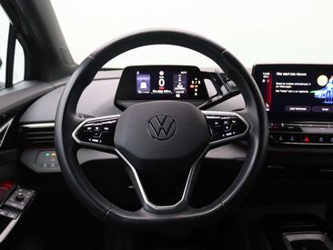 Volkswagen ID.4 Pro — photo 16
