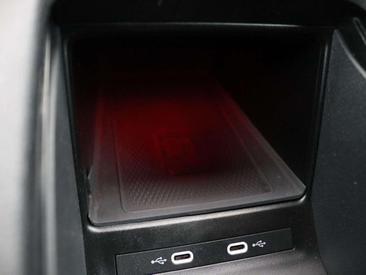 Volkswagen ID.4 Pro — photo 29