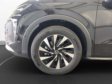 Volkswagen T-Roc 1.5 ETSI — photo 9