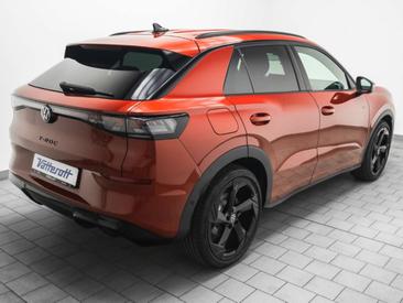 Volkswagen T-Roc 1.5 ETSI — photo 9