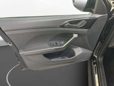 Volkswagen T-CROSS 1.5 TSI — photo 11