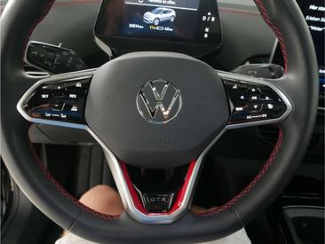 Volkswagen ID.4 GTX Performance 4MOTION — photo 13