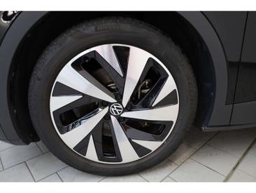 Volkswagen ID.4 Pro Performance — photo 19