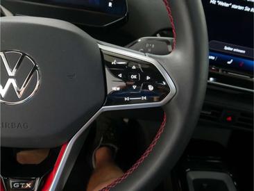 Volkswagen ID.4 GTX Performance 4MOTION — photo 15