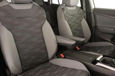 Volkswagen ID.4 Pro Performance — photo 13