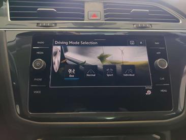 Volkswagen TIGUAN 2.0 TDI — photo 12