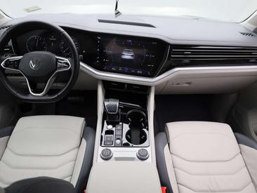 Volkswagen Touareg EHybrid — photo 9