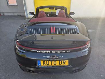 Porsche 911 Cabriolet Carrera 4S — photo 12