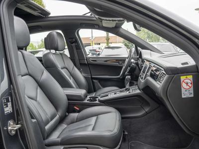 Porsche Macan I S